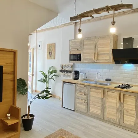 Cozy Design Flat In The Heart Of Antalya Lägenhet